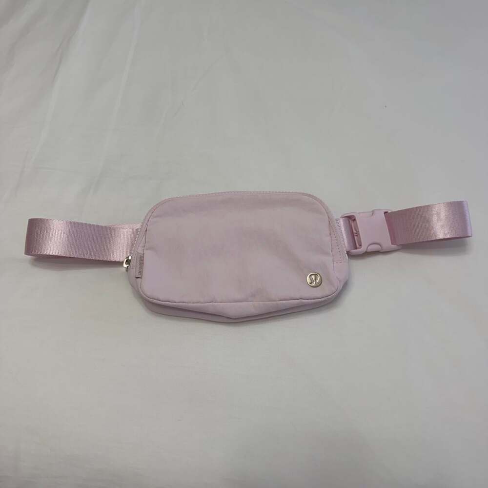 Lululemon Everywhere Belt Bag 1 L Efe 0